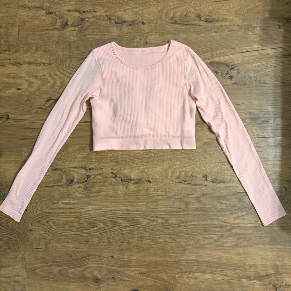 Lululemon Athletica Light Pink Long Sleeve Crop Top